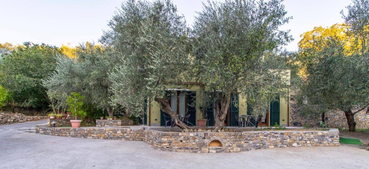 Appartamenti Arco Antico Сан-Бартоломео-аль-Маре Экстерьер фото